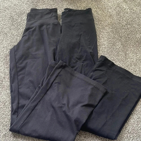 Women’s Lot of Two black Tek Gear leggings Small - Picture 1 of 3